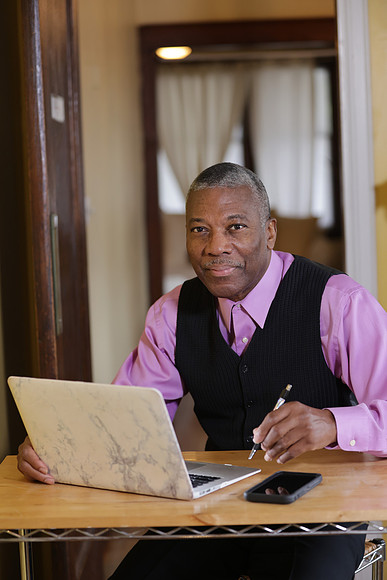 8D3A2994