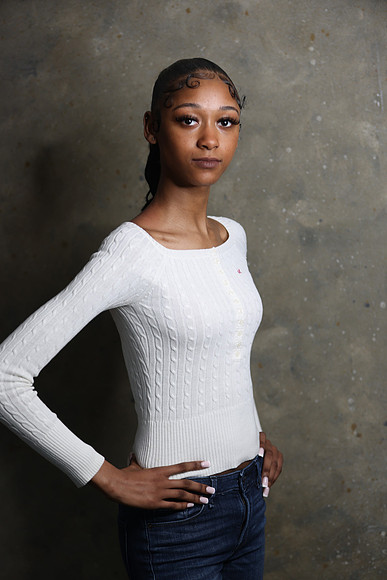 8D3A5427