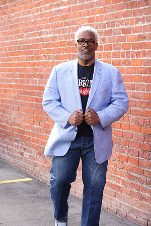 8D3A8895